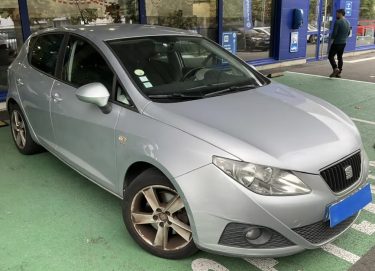 SEAT IBIZA IV 1.6 TDI 105 Cv 5 PORTES / REGULATEUR BLUETOOTH CRIT AIR 2 - GARANTIE 1 AN