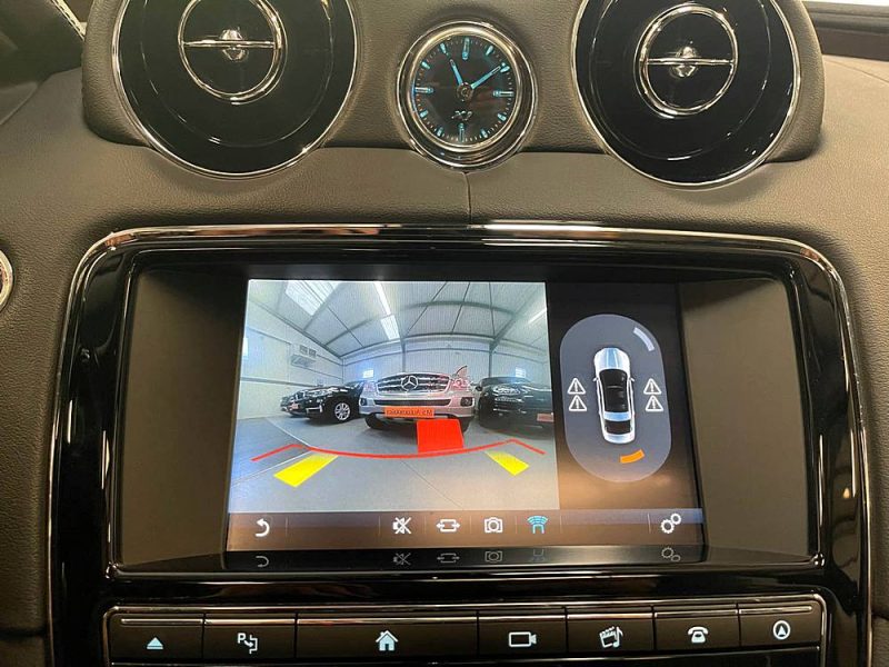 JAGUAR XJ 3.0 D V6 300ch BVA8 LUXE PREMIUM GARANTIE 12 MOIS, HISTORIQUE COMPLET, DISTRIBUTION OK