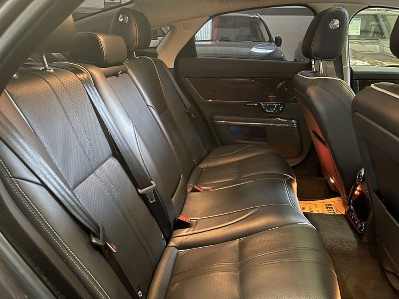 JAGUAR XJ 3.0 D V6 300ch BVA8 LUXE PREMIUM GARANTIE 12 MOIS, HISTORIQUE COMPLET, DISTRIBUTION OK