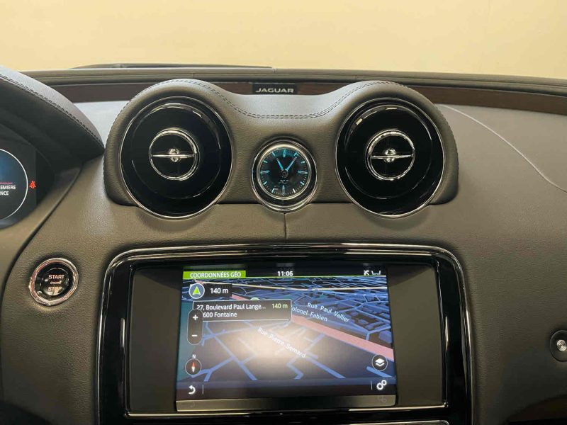JAGUAR XJ 3.0 D V6 300ch BVA8 LUXE PREMIUM GARANTIE 12 MOIS, HISTORIQUE COMPLET, DISTRIBUTION OK