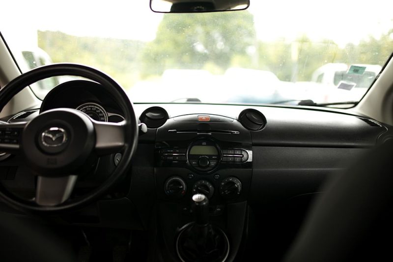 MAZDA MAZDA 2 2011 CRIT'AIR 1 