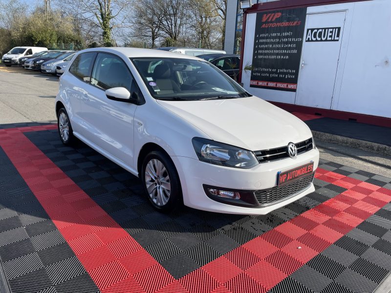 VOLKSWAGEN POLO 2013
