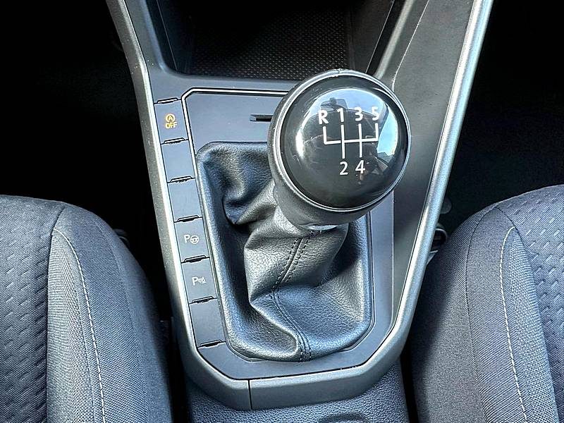 Volkswagen Polo VI 1.0 75 CONFORTLINE