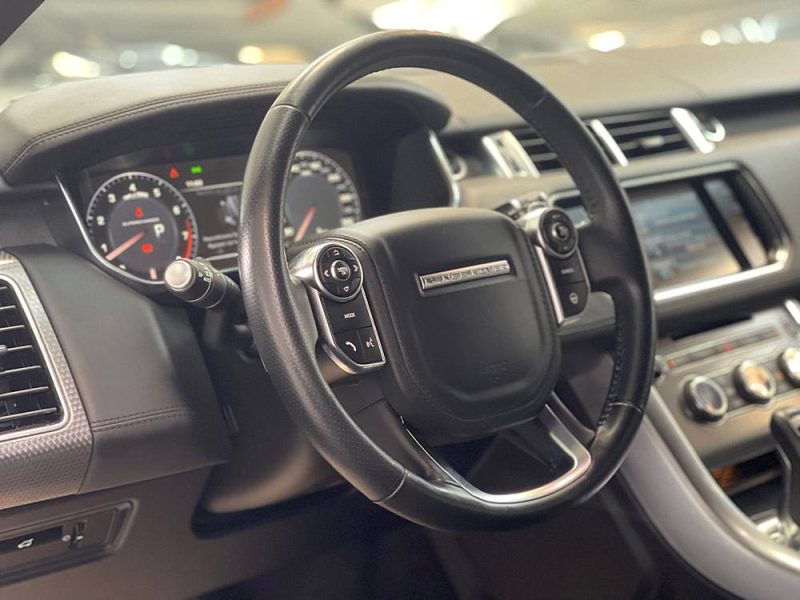 LAND ROVER RANGE ROVER SPORT II 1ERE MAIN SVR 5.0 V8 550ch SUPERCHARGED FULL GARANTIE 12 MOIS