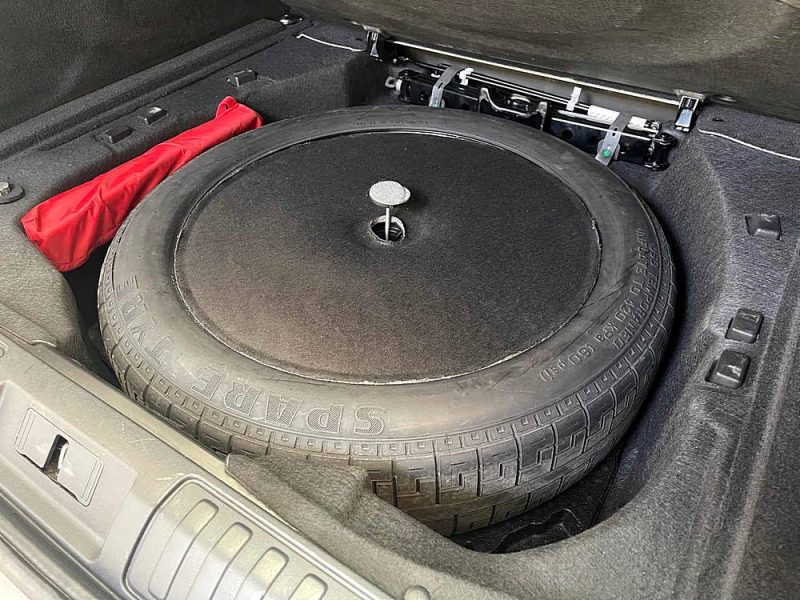 LAND ROVER RANGE ROVER SPORT II 1ERE MAIN SVR 5.0 V8 550ch SUPERCHARGED FULL GARANTIE 12 MOIS