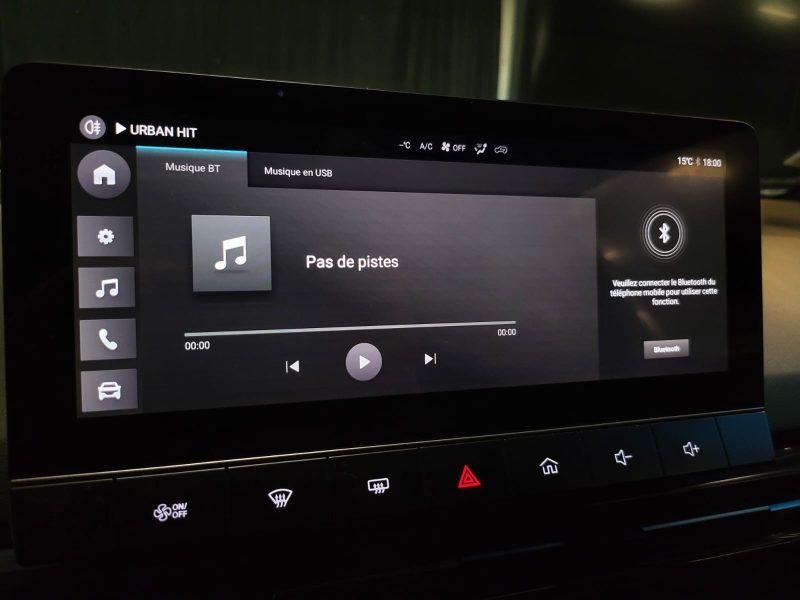 MG MG 4 EV Maximum Range 204cv CONFORT / CARPLAY+RADAR DE RECUL+VIRTUAL COCKPIT+1ERE MAIN+ENTRETIEN