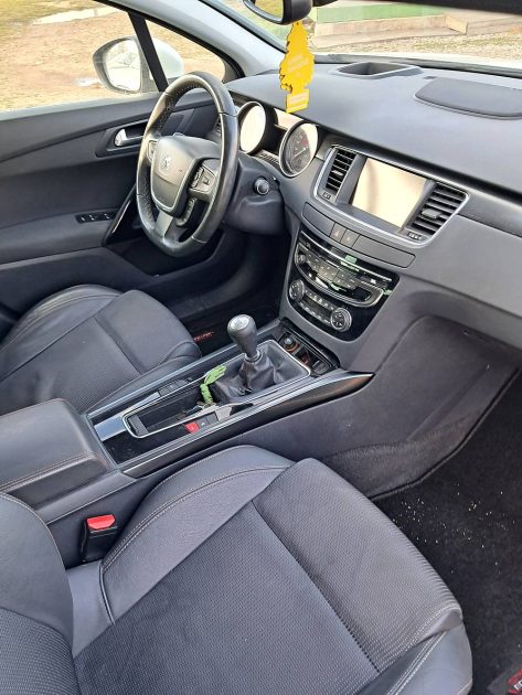 PEUGEOT 508 2015