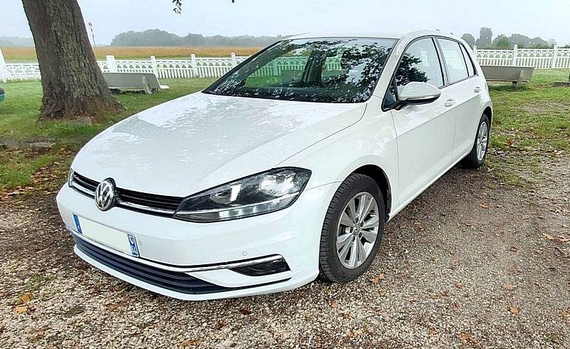 VOLKSWAGEN GOLF 1,6 TDI 115 CONFORT LINE