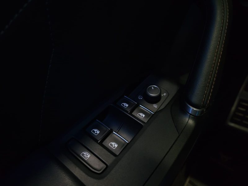 CUPRA LEON 1.4 e-hybrid 245cv VZ / 1ERE MAIN+ENTRETIEN COMPLET CUPRA+SIEGE ELECTRIQUE+TOIT OUVRANT+S