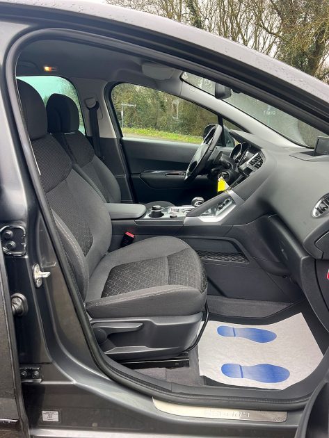 PEUGEOT 3008 Monospace 2014