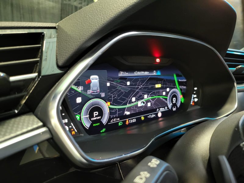 AUDI Q3 45 TFSI HYBRID 245cv S-LINE / SUIVI AUDI / TO / MEPLAT / REGULATEUR ADAPTATIF / SIEGE ELEC