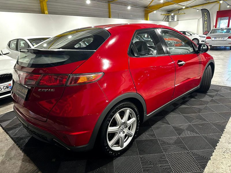 HONDA CIVIC VIII Hatchback 2.2 CTDi 140Ch