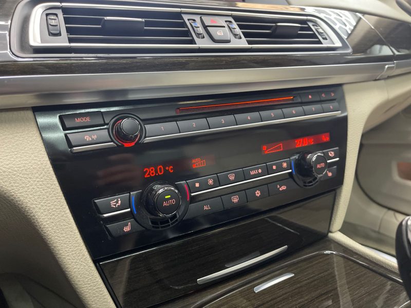 BMW SERIE 7 740D XDRIVE 306ch INDIVIDUAL FULL, GARANTIE 12 MOIS, HISTORIQUE COMPLET BMW