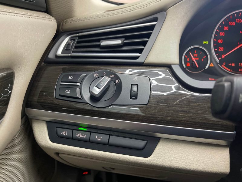 BMW SERIE 7 740D XDRIVE 306ch INDIVIDUAL FULL, GARANTIE 12 MOIS, HISTORIQUE COMPLET BMW