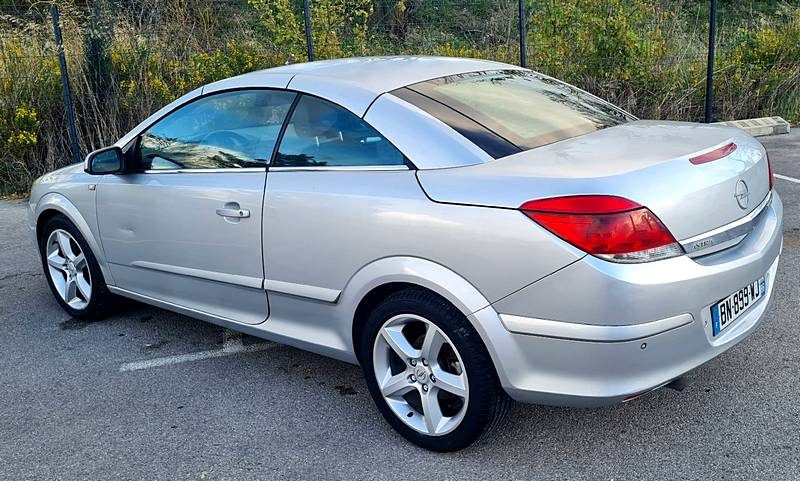 OPEL ASTRA 2007