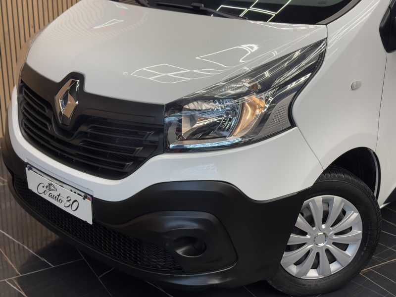 RENAULT TRAFIC III Camionnette 2019