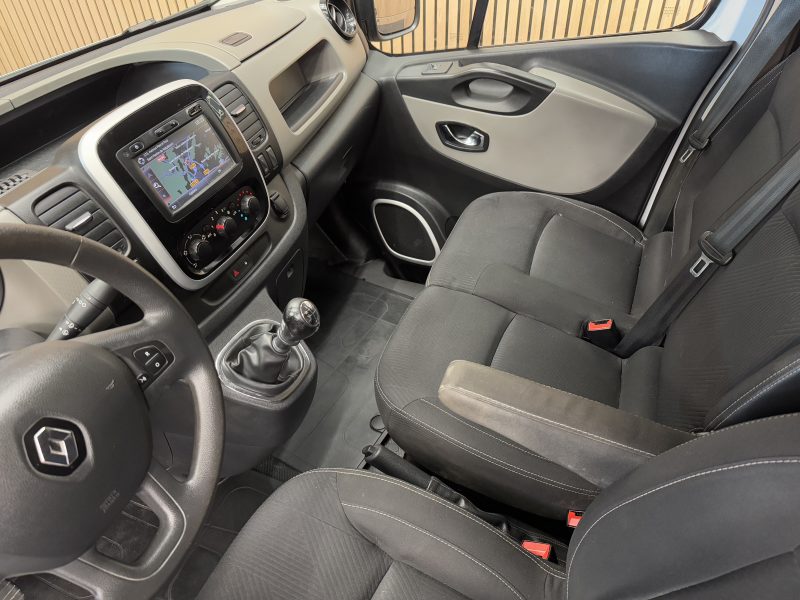 RENAULT TRAFIC III Camionnette 2019