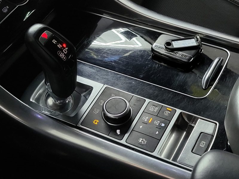 LAND ROVER RANGE ROVER SPORT 3.0 TDV6 258cv HSE Boîte Auto 4X4