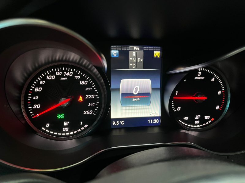 MERCEDES-BENZ GLC Coupé 220d 170cv AMG Line 4Matic Boîte Auto 9G-Tronic