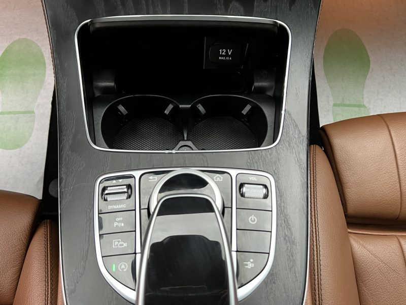 MERCEDES CLASSE E E V COUPE 200 AMG / FASCINATION 2.0 184 BVA9 TOIT OUVRANT VIRTUAL - Garantie 12 Mo