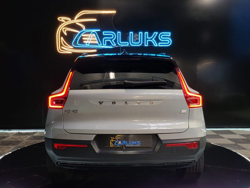VOLVO XC40 T4 RECHARGE Plug-in Hybrid 1.5L 211cv DCT7 / TOIT OUVRANT / CARPLAY / CAMERA