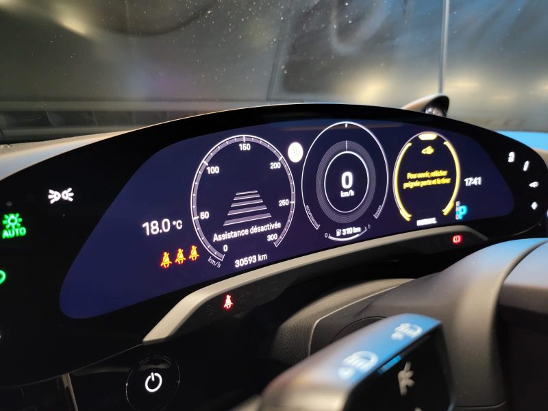 PORSCHE TAYCAN TURBO 680cv BATTERIE PERFORMANCE PLUS /PACK CHRONO+TOIT PANORAMIQUE+BOSE/