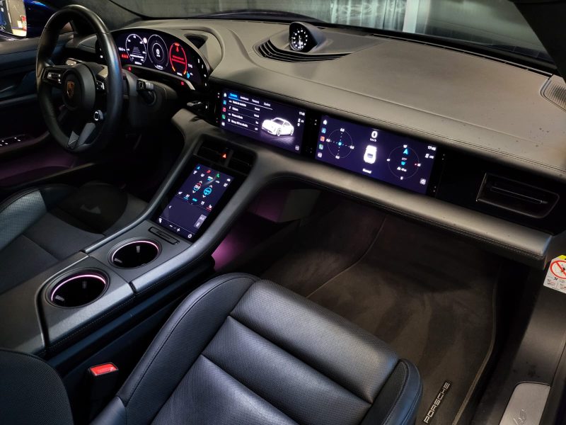 PORSCHE TAYCAN TURBO 680cv BATTERIE PERFORMANCE PLUS /PACK CHRONO+TOIT PANORAMIQUE+BOSE/