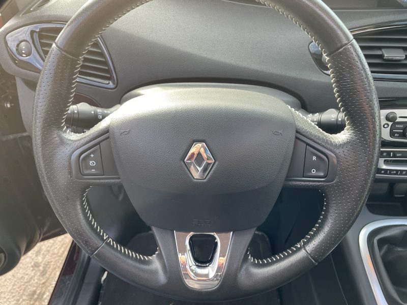 RENAULT MEGANE SCENIC 2013