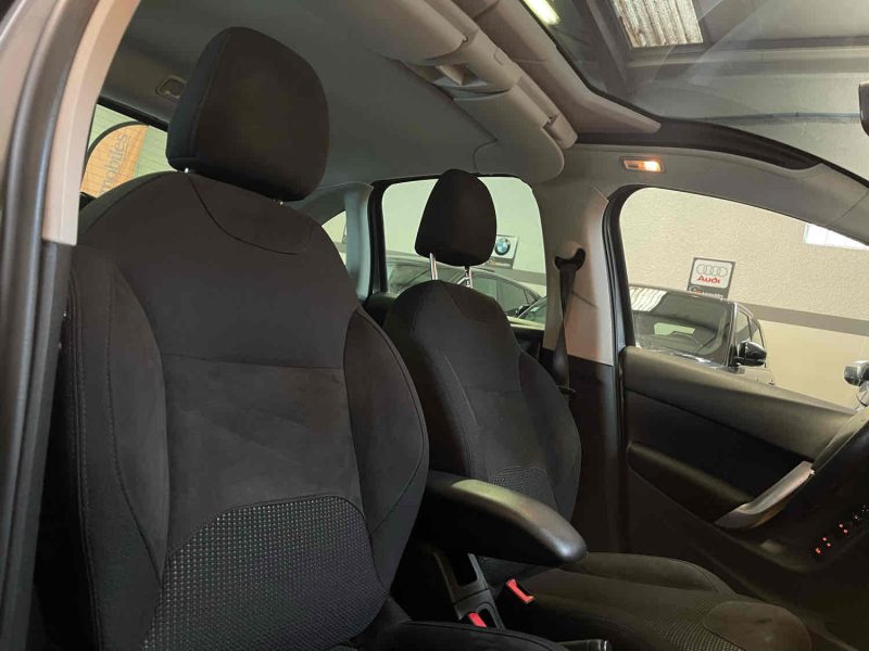 CITROEN C3 II 1.6 VTI 120ch BOITE AUTO EXCLUSIVE GARANTIE 12 MOIS