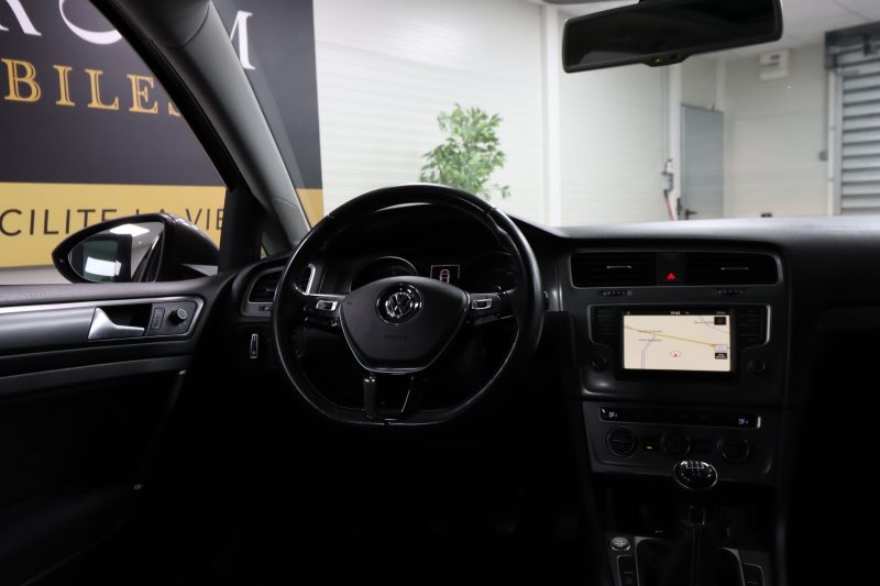 VOLKSWAGEN GOLF VII 2015