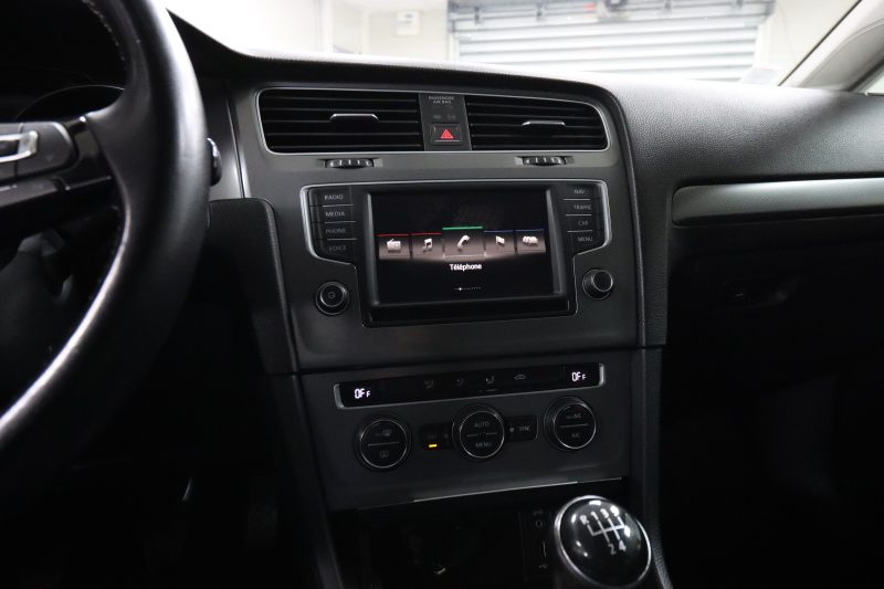 VOLKSWAGEN GOLF VII 2015