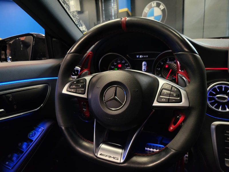 MERCEDES CLA 45 AMG 4MATIC 381cv / ENTRETIEN COMPLET MERCEDES / TOIT OUVRANT / CARPLAY / SIEGES F1  