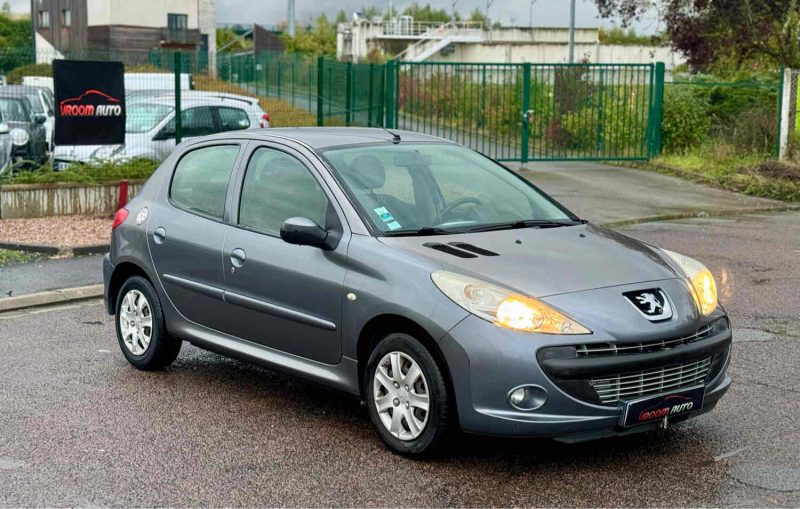PEUGEOT 206+ 1.4 HDI 70CH BLUE LION TRENDY