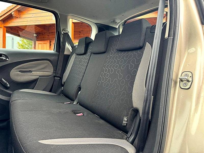 CITROEN C3 PICASSO 1.6L HDi 90Ch *CONFORT* / Révisée&Garantie