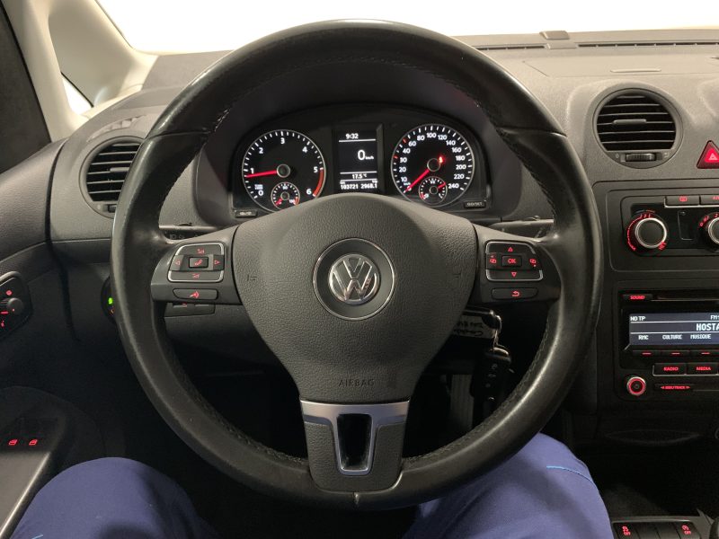 VOLKSWAGEN CADDY 2015