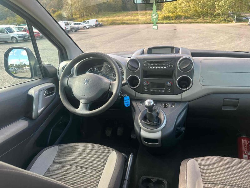 PEUGEOT PARTNER 2011