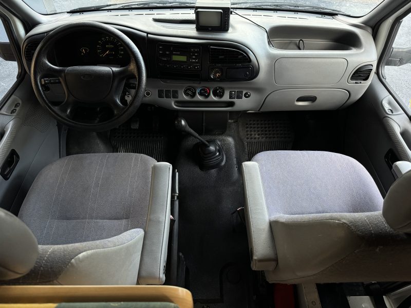 FORD TRANSIT 2000
