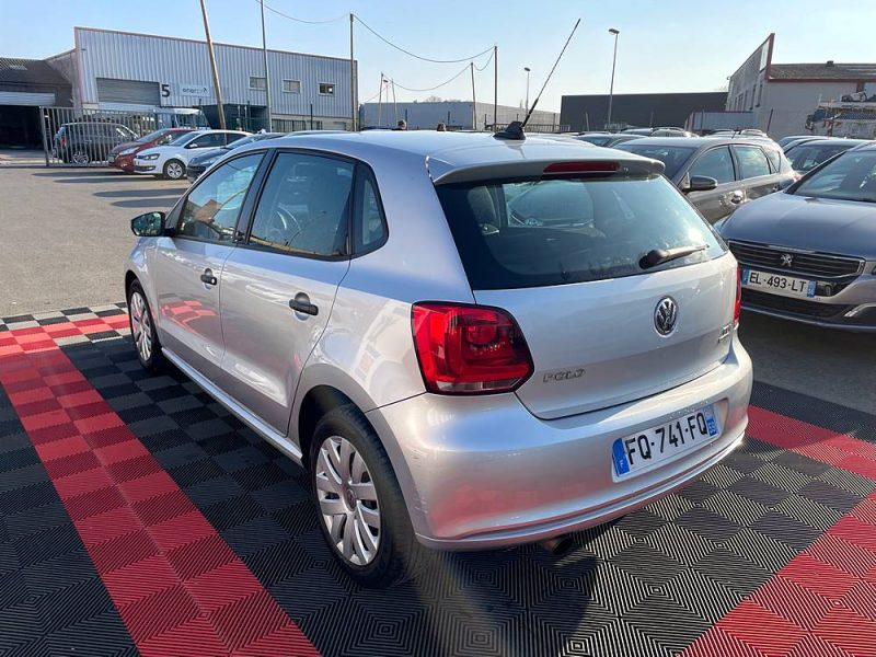 VOLKSWAGEN POLO 2012