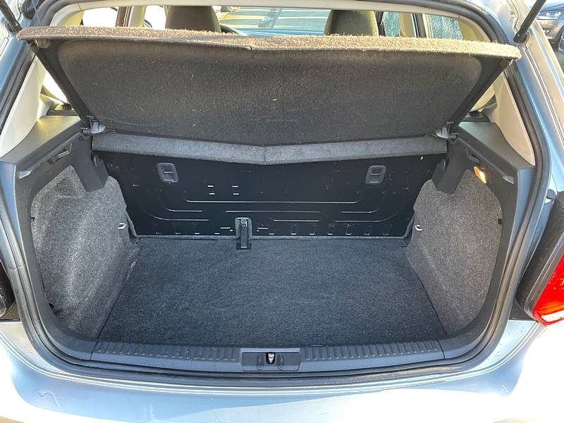 VOLKSWAGEN POLO 2012