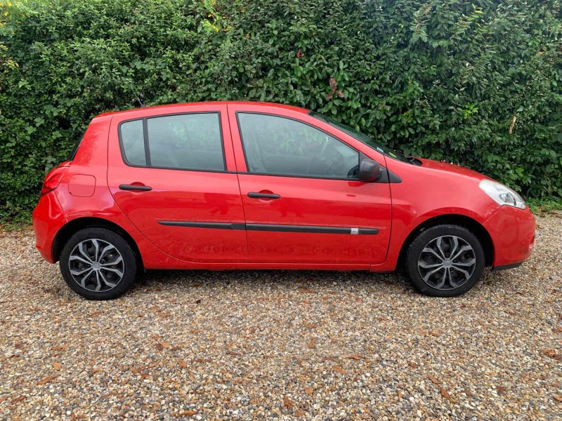 RENAULT CLIO 2010 1.2 16V (75Ch)