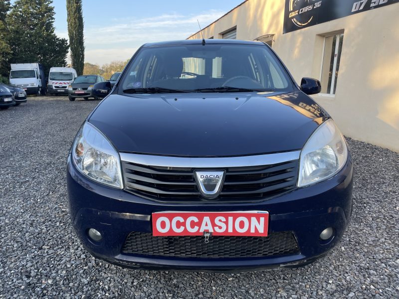 DACIA SANDERO 2011