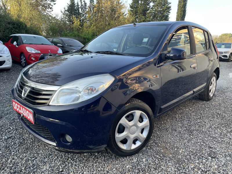 DACIA SANDERO 2011