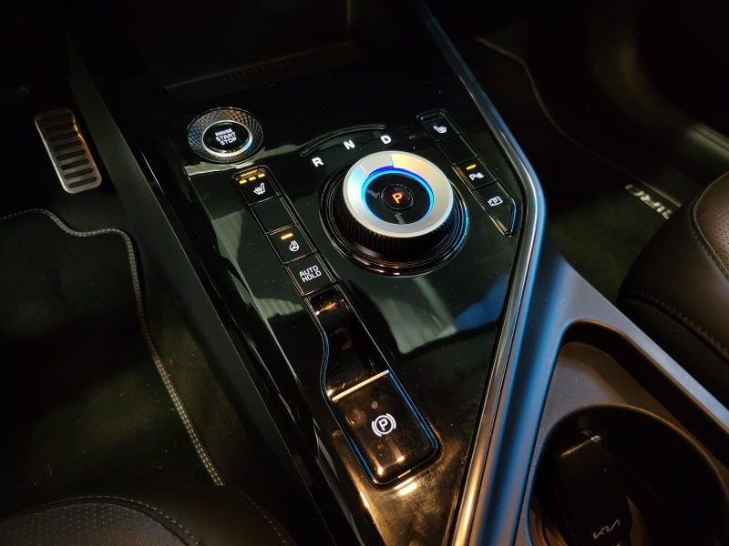 KIA NIRO PREMIUM 1.6 GDI 141cv HYBRID 105cv BVA ENTRETIEN COMPLET KIA / CAMERA DE RECUL / SIEGES CHA