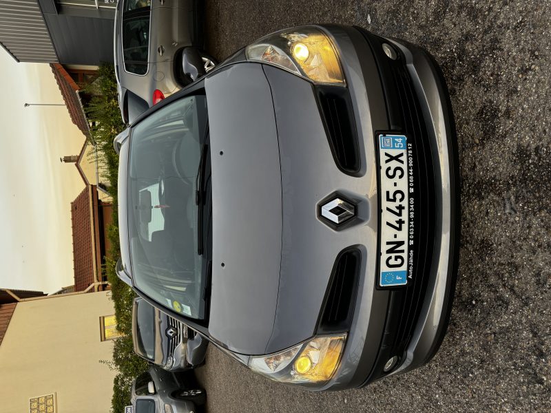 RENAULT CLIO 2009