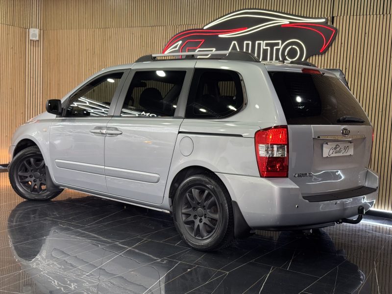 KIA CARNIVAL 2010