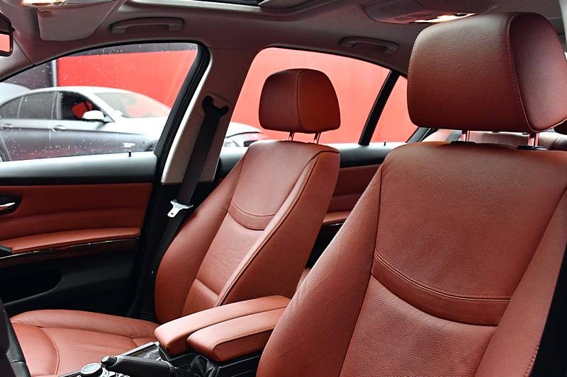 SERIE 325I LCI PHASE 2 2.5L ESSENCE 218 CV