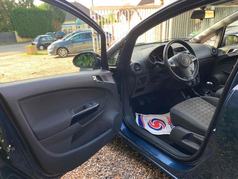 OPEL CORSA 2013 1.2 (86Ch)