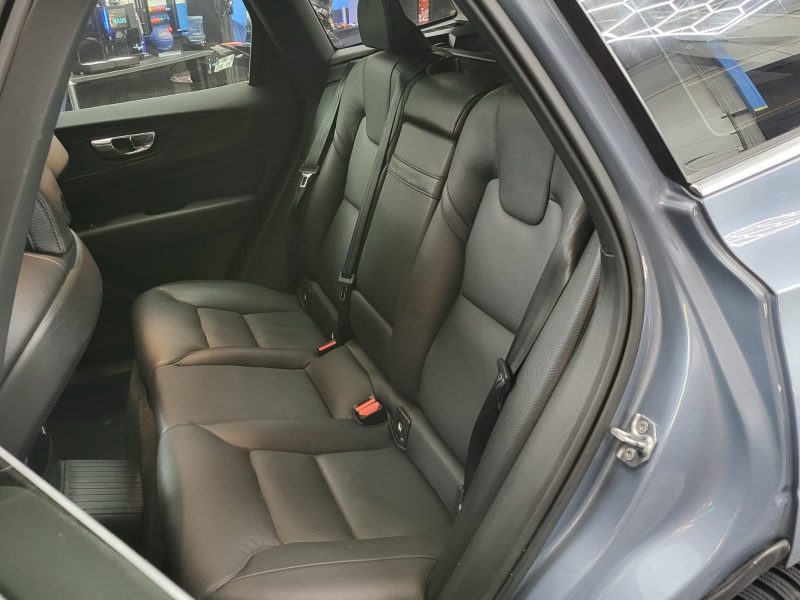 VOLVO XC60 II T8 Hybrid 392 cv Momentum AWD Geartronic8