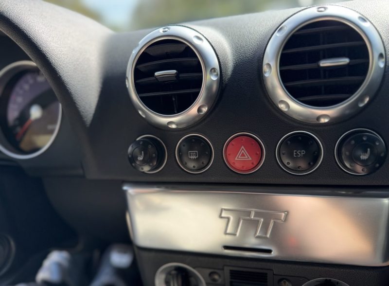 AUDI TT Roadster 1999 1.8t Quattro 225cv