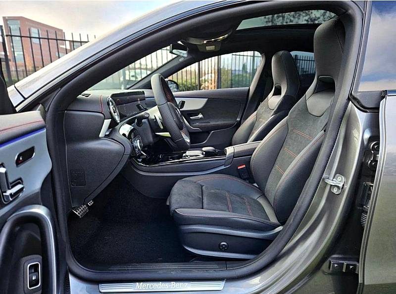 Mercedes  CLA 250 e AMG Line 1.3 218 ch DCT8